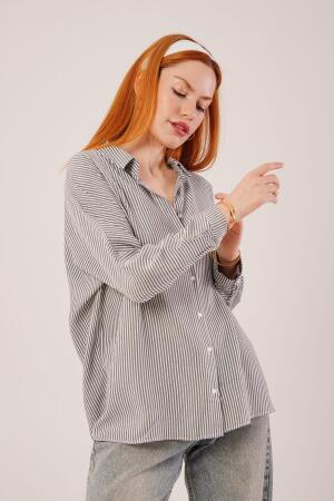 Cep Detay Çizgili Oversize Gri Gömlek - 3