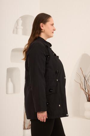 Çiçek Aplikeli Kadın Büyük Beden Trençkot Siyah - 4