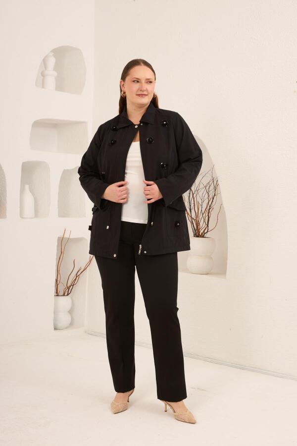 Çiçek Aplikeli Kadın Büyük Beden Trençkot Siyah - 5