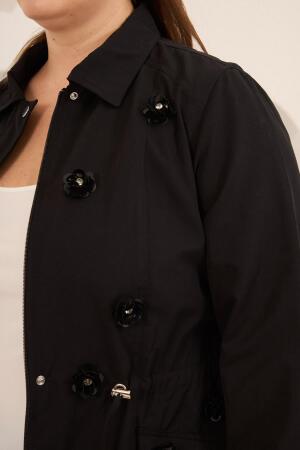 Çiçek Aplikeli Kadın Büyük Beden Trençkot Siyah - RMG (1)