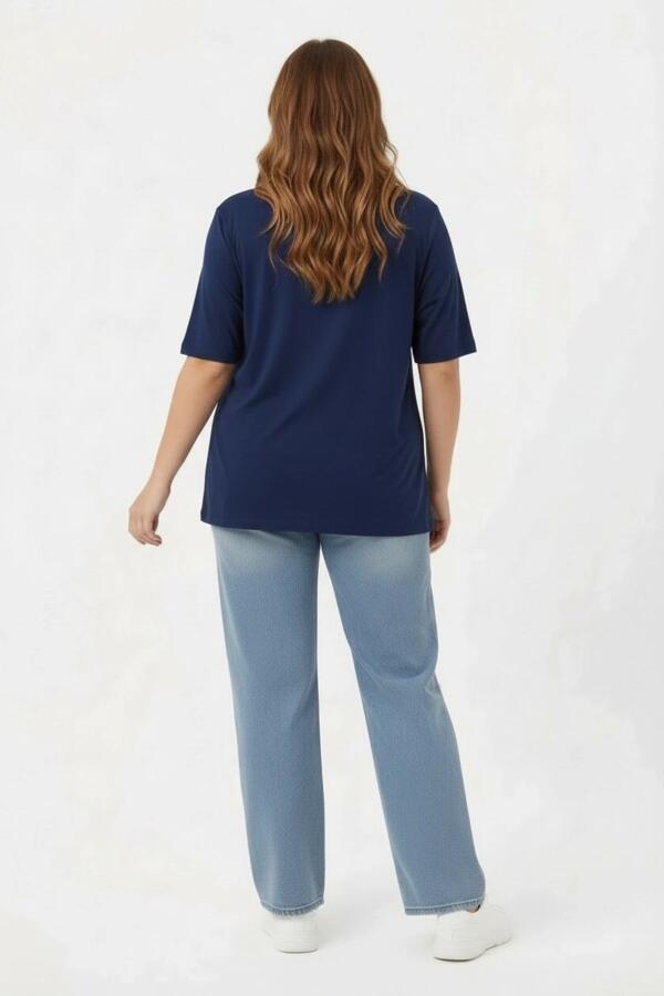 Çiçek Baskılı Kadın Büyük Beden Tişört Lacivert - 5