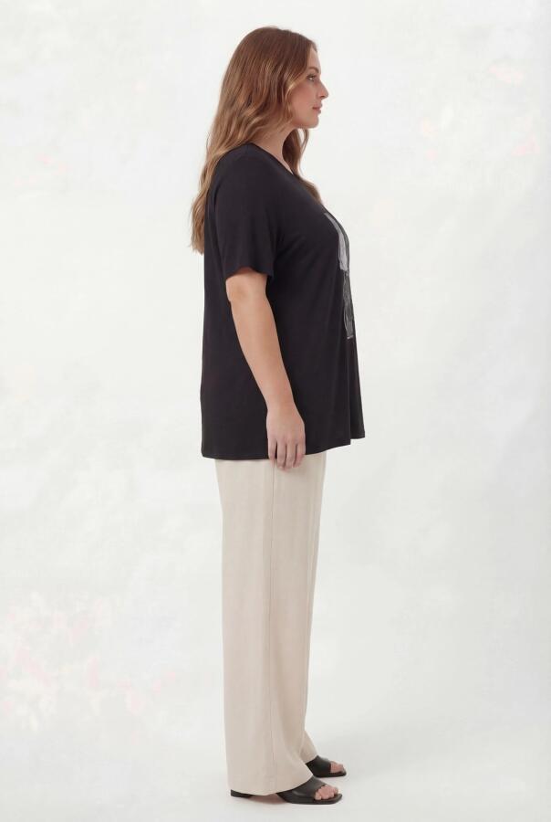 Çiçek Baskılı Kadın Büyük Beden Tişört Siyah - 3