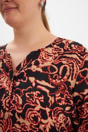 Çiçek Desenli Büyük Beden Bluz Siyah - 3