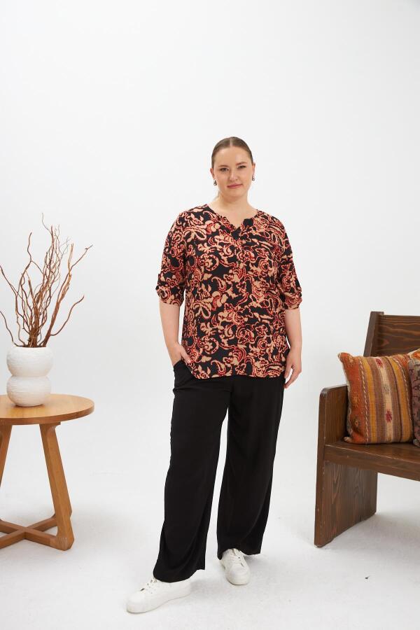 Çiçek Desenli Büyük Beden Bluz Siyah - 6