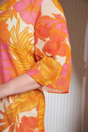 Çiçek Desenli V Yaka Büyük Beden Günlük Elbise Turuncu - 2