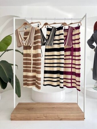 Çizgili Bikini Üst Ve Etek Triko Takım 10110 - 9