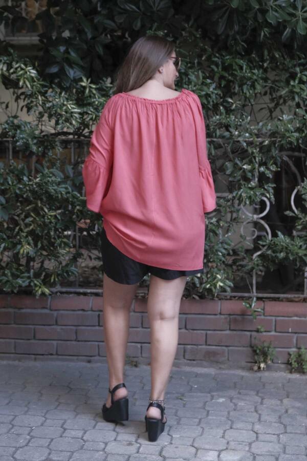 Large Size Tunic with Elastic Collar and Flounce Coral - 3