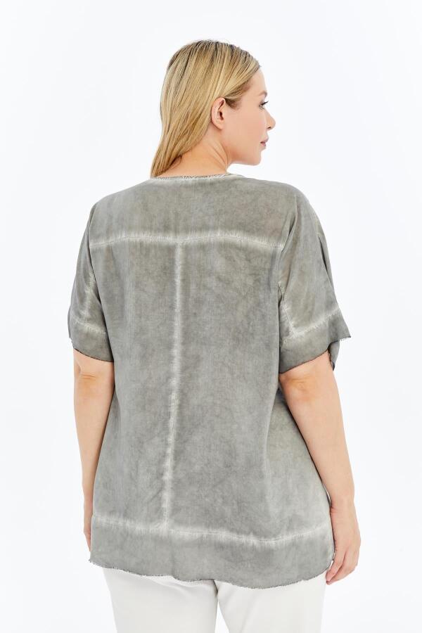 Dantel Detaylı Büyük Beden Yıkamalı Bluz Füme - 5