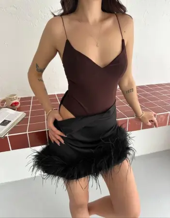 Derin Dekolte Askılı Body Sırt Dekolteli Şık Kolsuz Yazlık Bodysuit - Kahverengi - 1