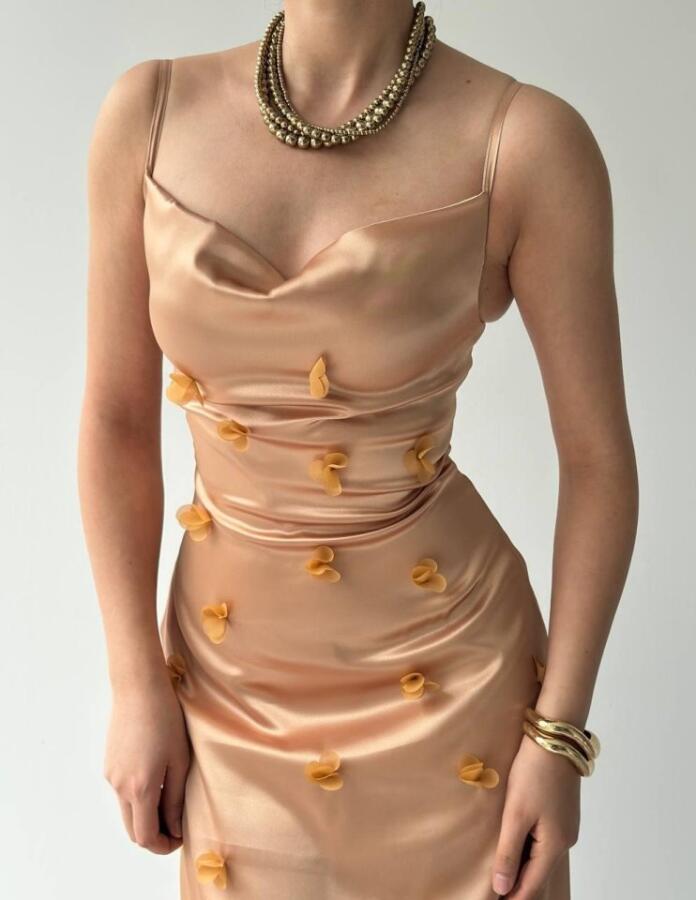 Dora Çiçek Detaylı Elbise - 6