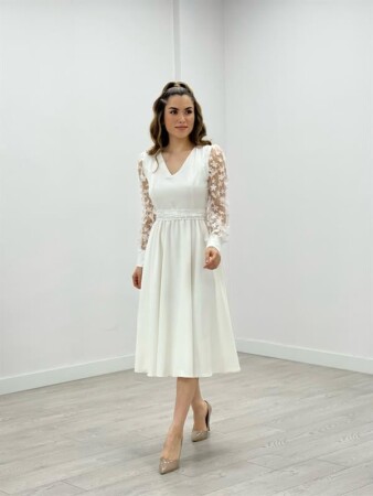 Double Kumaş Kolları 3 Boyutlu Çiçekli Elbise - Beyaz - 2