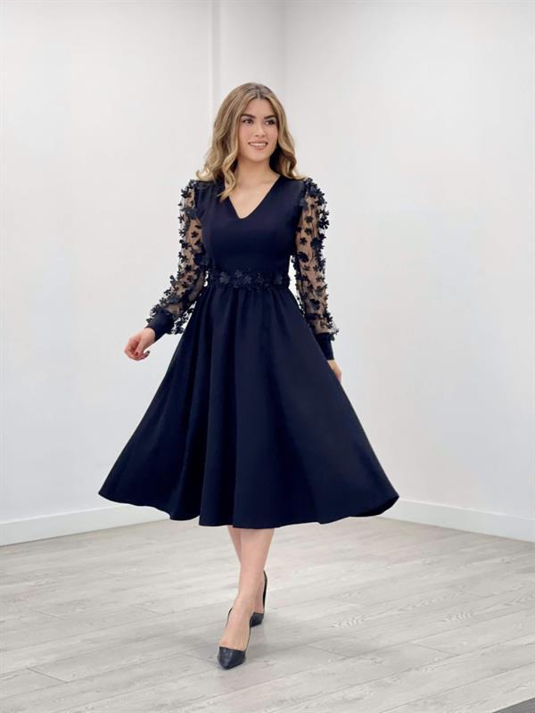 Double Kumaş Kolları 3 Boyutlu Çiçekli Elbise - Siyah - 2