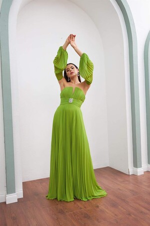Fıstık Yeşili Şifon Kemer Detaylı Uzun Abiye Elbise - 4
