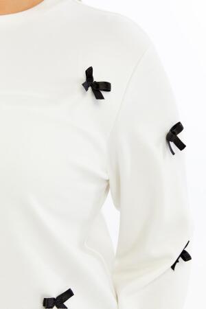 Fiyonk Detaylı Büyük Beden Sweatshirt Ekru - 3