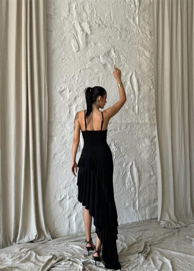 GÜLLÜ ELBİSE ASİMETRİK KATLI - Siyah - 2