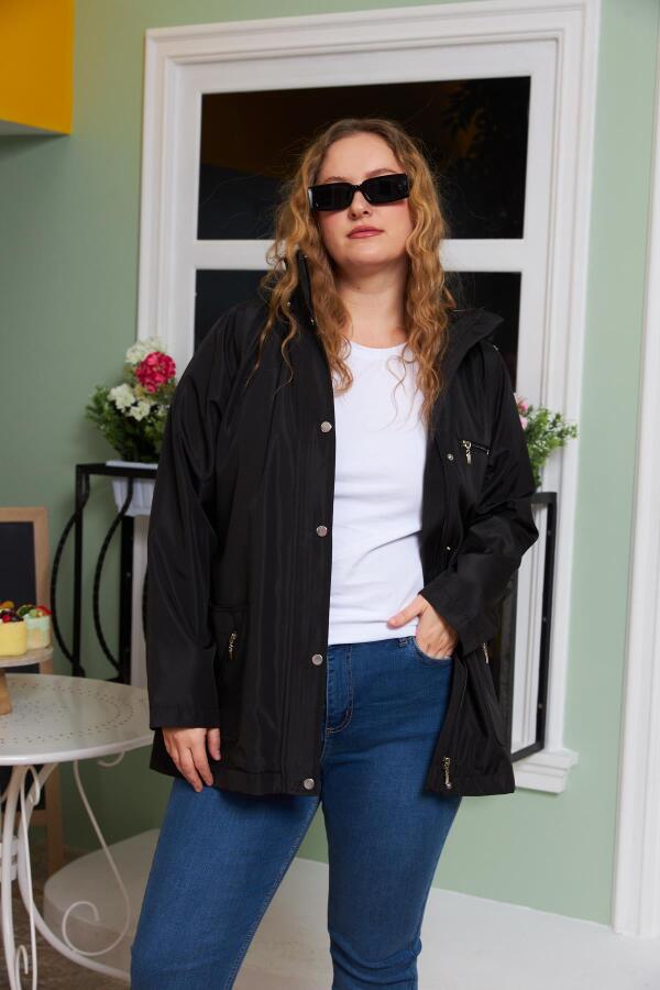 İç Astar Ekose Detaylı Büyük Beden Siyah Trençkot - 3