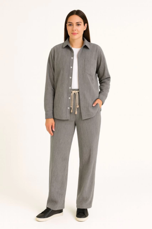 Kadife Oversize Takım – Gömlek Ve Pantolon İkili Set Füme Corduroy Şıklığı, Rahat Ve Zarif Duruş Yumuşak Dokulu Kadife Kumaş, Düğmeli Gömlek Üst Ve Lastikli Pantolon Alt Parça Ile Gün Boyu Konfor- Füme - 2