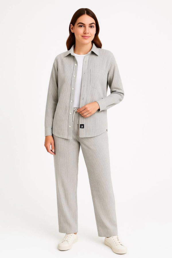 Kadife Oversize Takım – Gömlek Ve Pantolon İkili Set Füme Corduroy Şıklığı, Rahat Ve Zarif Duruş Yumuşak Dokulu Kadife Kumaş, Düğmeli Gömlek Üst Ve Lastikli Pantolon Alt Parça Ile Gün Boyu Konfor- Gri - 4