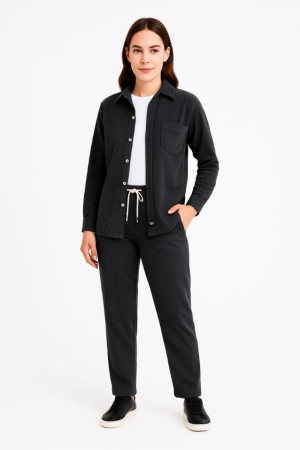 Kadife Oversize Takım – Gömlek Ve Pantolon İkili Set Füme Corduroy Şıklığı, Rahat Ve Zarif Duruş Yumuşak Dokulu Kadife Kumaş, Düğmeli Gömlek Üst Ve Lastikli Pantolon Alt Parça Ile Gün Boyu Konfor- Siyah - 3
