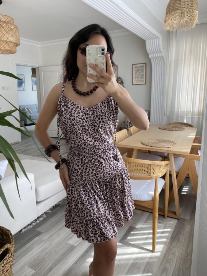 Kadın Askılı V Yaka Beli Pileli Leopar Desen Eteği Fırfırlı Süprem Elbise - 3