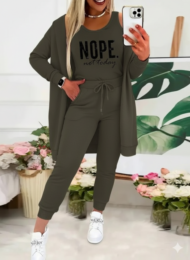 Kadın Askılı Yuvarlak Yaka Yazılı Viskon Iki Iplik Bluz Ceket Ve Pantolon 3lü Takım - 1