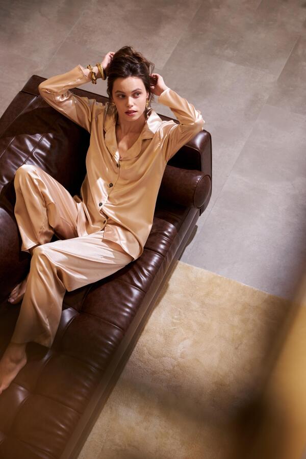 Kadın Bej Oversize Saten Pijama Takımı - 2