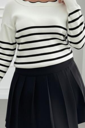 Kadın Beyaz Sırt Bağlama Detaylı çizgi Desen Triko Bluz - ANGELINO BuyukBedeniz (1)