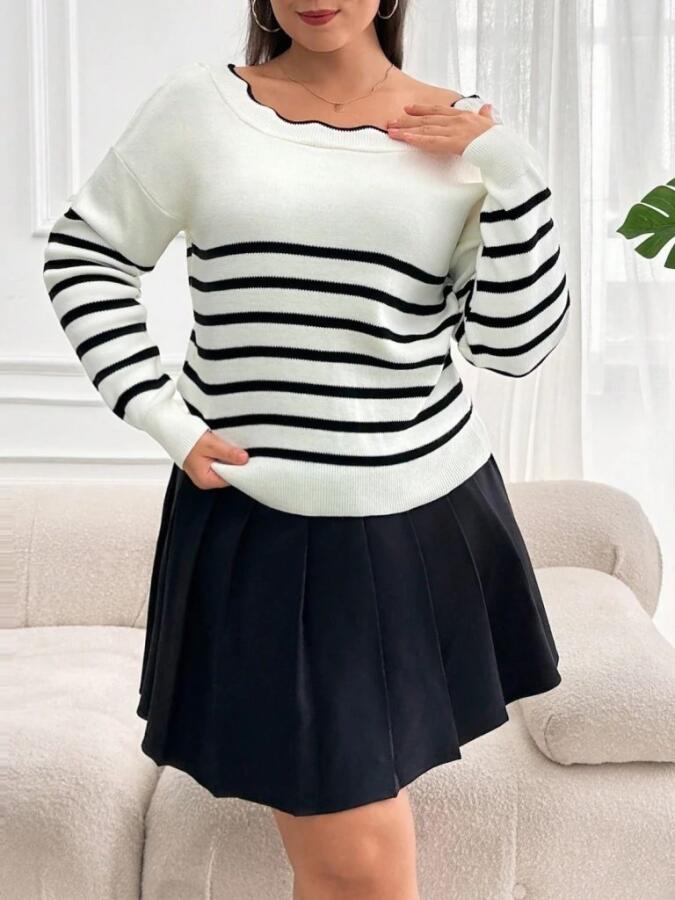 Kadın Beyaz Sırt Bağlama Detaylı çizgi Desen Triko Bluz - 2