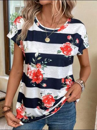 Kadın Çiçek Desenli Yatay Şeritli Bisiklet Yaka Tişört - ANGELINO BuyukBedeniz