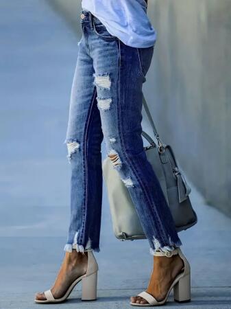Kadın Dar Kesim Cepli önden Yırtık Desenli Denim Pantolon - 3