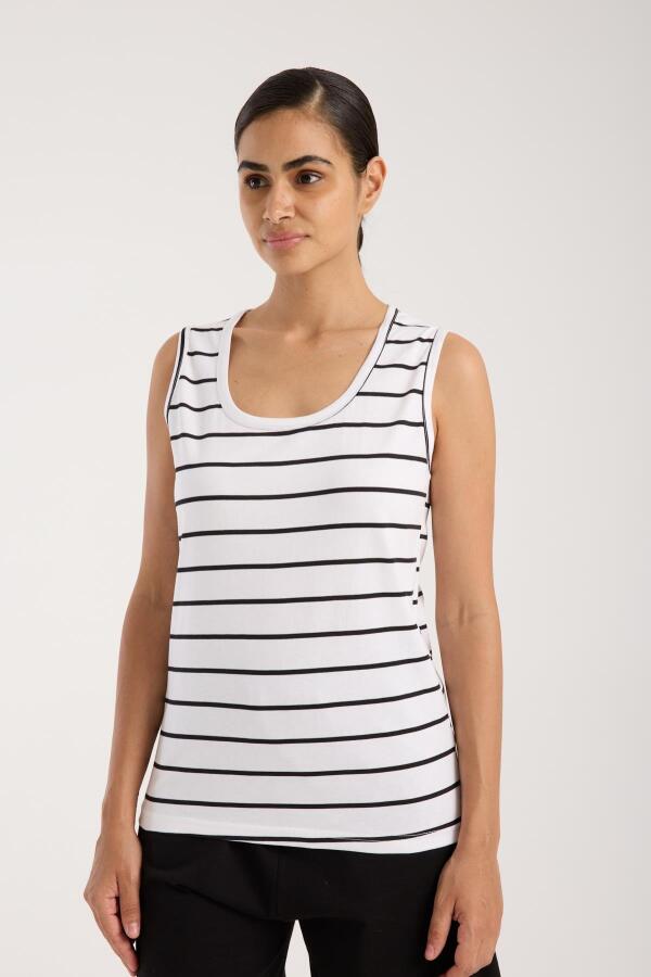 Angelino Kadın Kalın Askılı Beyaz Şortlu Pijama Takımı - 3