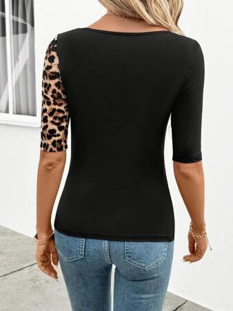 Kadın Kısa Kollu Asimetrik Kesim V Detaylı Leopar Desenli Viskon Bluz - 4