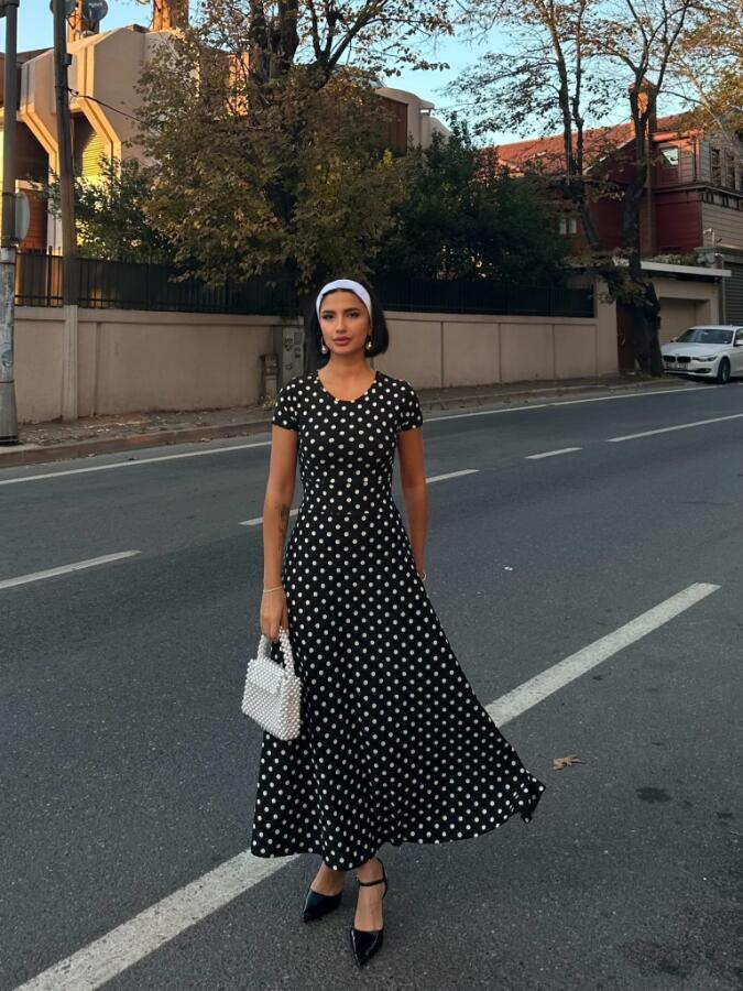 Kadın Kısa Kollu Bisiklet Yaka Puantiyeli Maksi örme Krep Elbise - 15