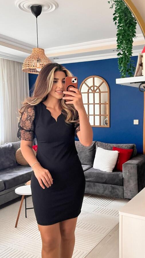 Kadın Kısa Kollu Dantelli V Yakalı Yanlardan Büzgülü çapraz Detaylı Ithal Krep Elbise - 2