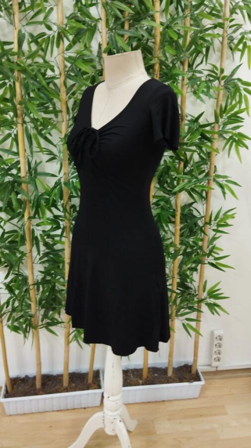 Kadın Kısa Kollu Derin Büzgülü V Yakalı Viskon Elbise - 7