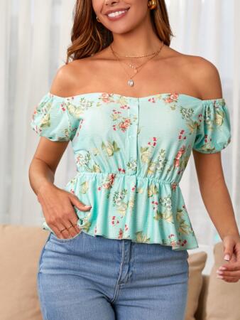 Kadın Kısa Kollu Madonna Yaka çiçek Desenli Düğme Detay Gipeli Süprem Kumaş Bluz - ANGELINO BuyukBedeniz