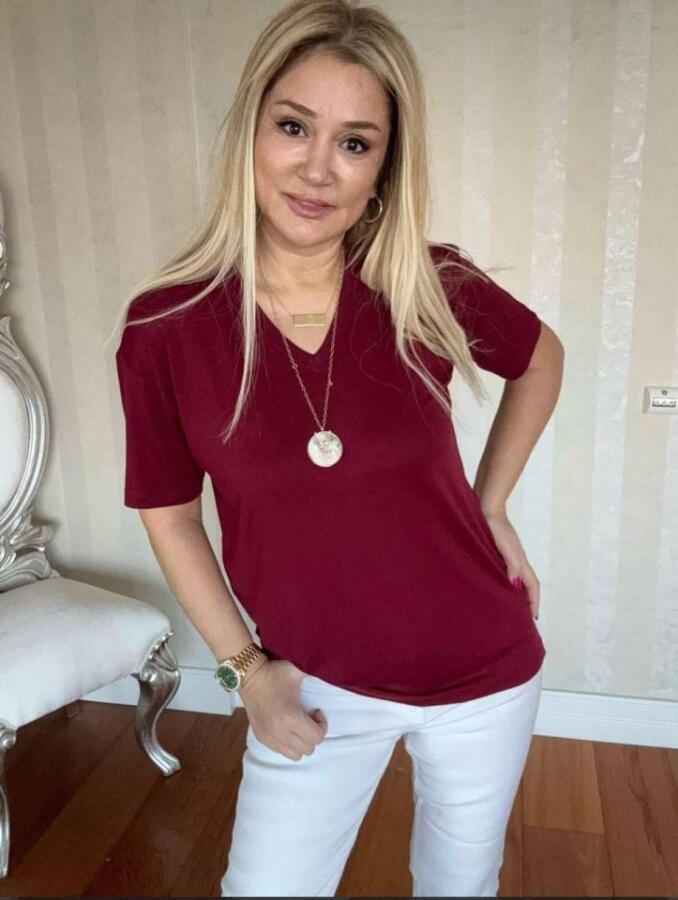 Kadın Kısa Kollu V Yaka Bluz - 1
