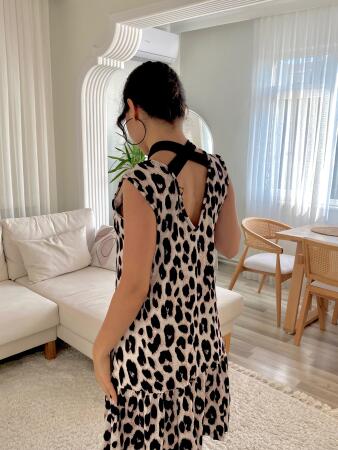 Kadın Kolsuz Sırttan Bağlamalı Fırfırlı Leopar Desenli Süprem Elbise - 7