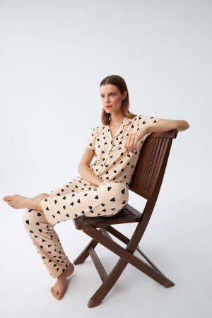 Angelino Kadın Krem Rengi Kalp Desenli Önden Düğmeli Pijama Takımı - 6