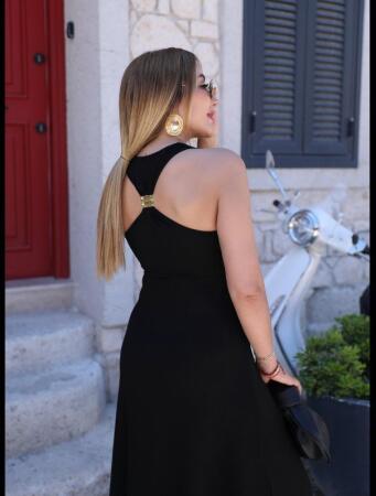 Kadın Omuzlardan Açık Arkadan Aksesuar Detaylı Yırtmaçlı Janjan Krep Elbise - 1