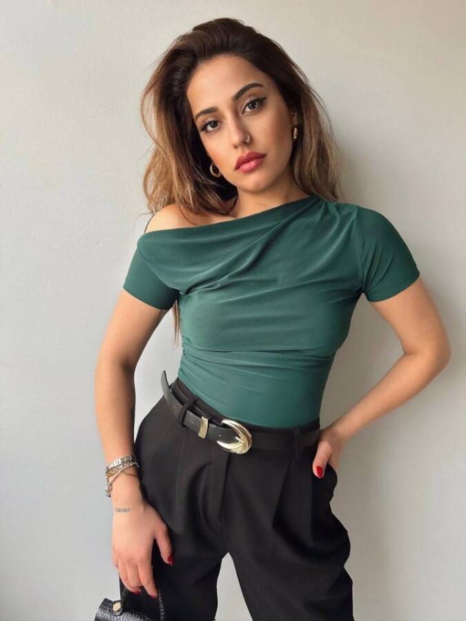 Kadın Sandy Kumaş Düşük Omuz Bluz - 2
