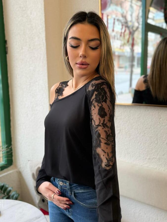 Kadın Tek Omuzu Açık Askılı Dantelli Viskon Bluz - 3