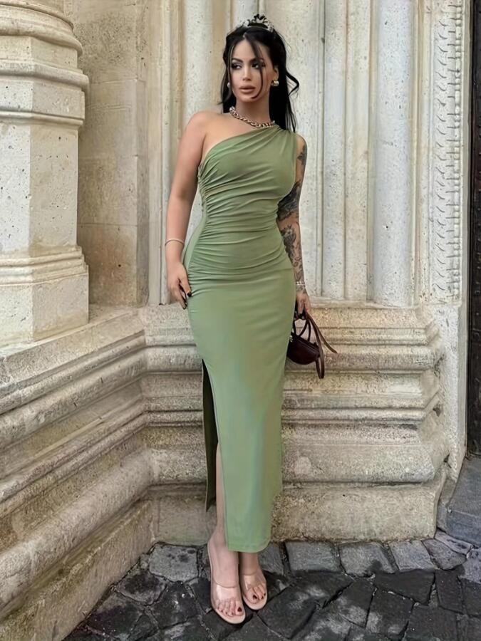 Kadın Tek Omuzu Açık Büzgülü Yandan Yırtmaçlı Uzun Sandy Elbise - 2