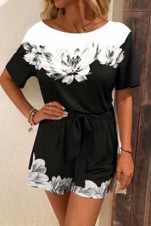 Kadın Tek Omuzu Açık çiçek Desenli Beli Kuşaklı Iki Iplik Mini Short Tulum - ANGELINO BuyukBedeniz