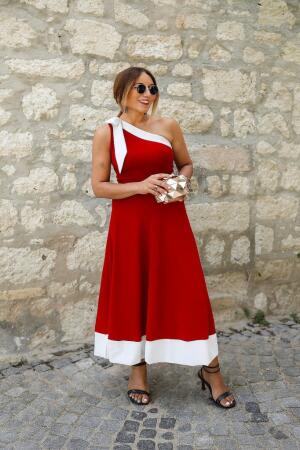 Kadın Tek Omuzu Açık Omuzlardan Kurdela Detaylı çift Renkli Ithal Krep Elbise - ANGELINO BuyukBedeniz