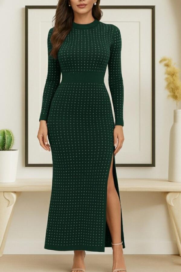 Kadın Uzun Kollu Bisiklet Yaka Taşlı Midi Kadife Elbise - 1