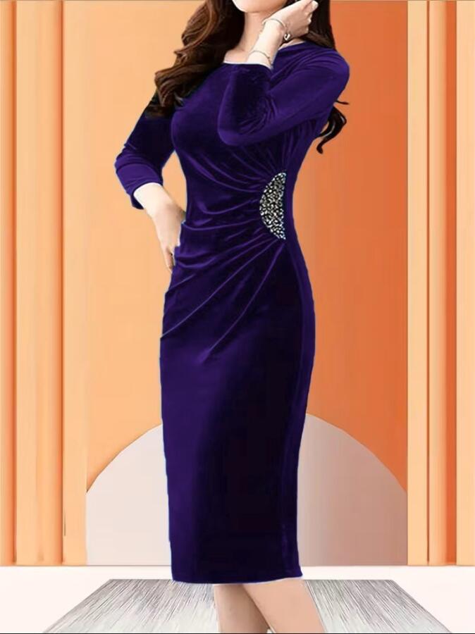 Kadın Uzun Kollu Bot Yaka Yanı Taş Detaylı Midi Kadife Elbise - 1