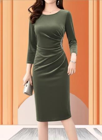 Kadın Uzun Kollu Bot Yaka Yanı Taş Detaylı Midi Kadife Elbise - 2