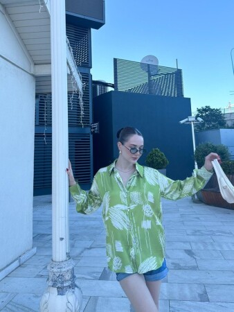 Kadın Uzun Kollu Dijital Baskılı Salaş Saten Gömlek - ANGELINO BuyukBedeniz