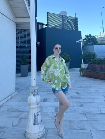 Kadın Uzun Kollu Dijital Baskılı Salaş Saten Gömlek - ANGELINO BuyukBedeniz (1)